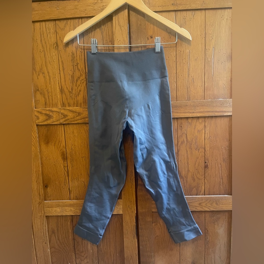 Lululemon Battleship Grey In The Zone Seamless Leggings